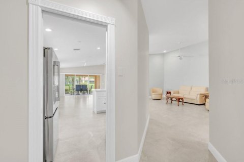 Villa ou maison à vendre à Sarasota, Floride: 2 chambres, 142.51 m2 № 2361102 - photo 7