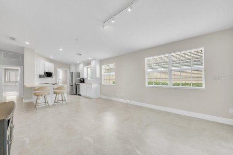 Villa ou maison à vendre à Sarasota, Floride: 2 chambres, 142.51 m2 № 2361102 - photo 10