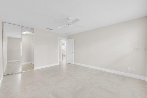 Villa ou maison à vendre à Sarasota, Floride: 2 chambres, 142.51 m2 № 2361102 - photo 12