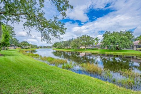 Villa ou maison à vendre à Sarasota, Floride: 2 chambres, 142.51 m2 № 2361102 - photo 24