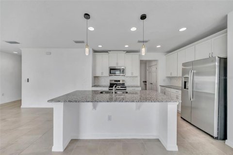 Casa en alquiler en Davenport, Florida, 4 dormitorios, 199.74 m2 № 1917278 - foto 8