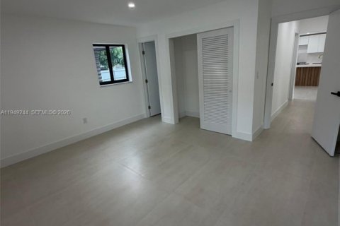 Купить виллу или дом в Майами-Гарденс, Флорида 4 спальни, 144.37м2, № 2005109 - фото 7