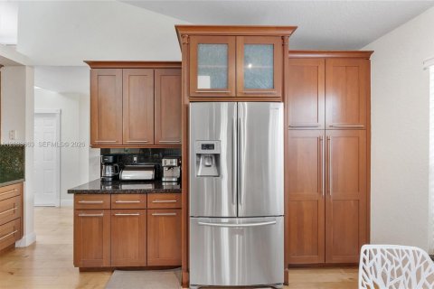 House in Weston, Florida 3 bedrooms, 173.36 sq.m. № 2173178 - photo 13