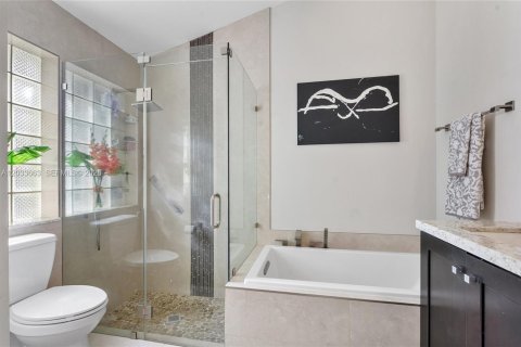 House in Weston, Florida 3 bedrooms, 173.36 sq.m. № 2173178 - photo 27