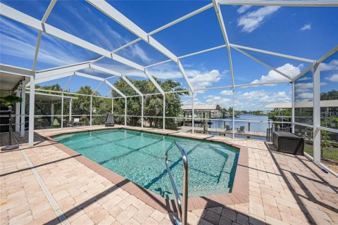Villa ou maison à vendre à Port Charlotte, Floride: 4 chambres, 346.43 m2 № 1884444 - photo 6