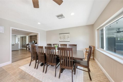 Villa ou maison à vendre à Port Charlotte, Floride: 4 chambres, 346.43 m2 № 1884444 - photo 13