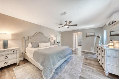 Villa ou maison à vendre à Port Charlotte, Floride: 4 chambres, 346.43 m2 № 1884444 - photo 25