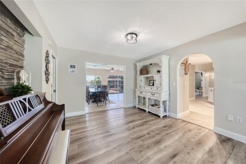 Villa ou maison à vendre à Port Charlotte, Floride: 4 chambres, 346.43 m2 № 1884444 - photo 10