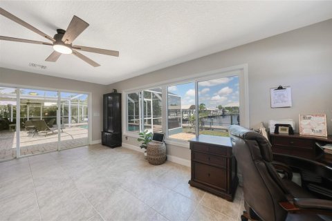 Villa ou maison à vendre à Port Charlotte, Floride: 4 chambres, 346.43 m2 № 1884444 - photo 23
