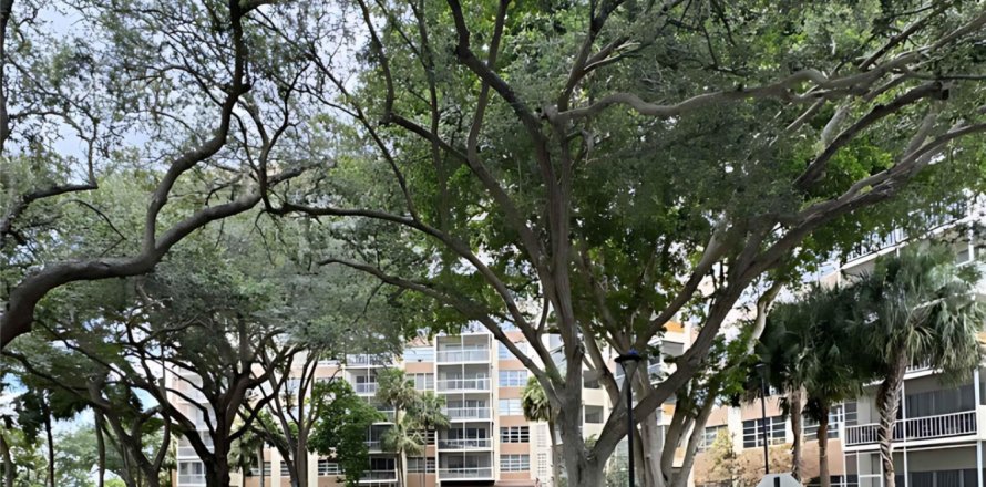 Condo in Coral Springs, Florida, 2 bedrooms  № 1225721