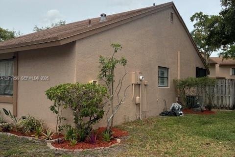 Townhouse in Cooper City, Florida 2 bedrooms, 88.54 sq.m. № 2247542 - photo 2