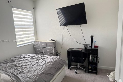 Купить таунхаус в Майами, Флорида 3 спальни, № 2045306 - фото 9