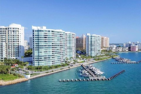 Condominio en alquiler en Sarasota, Florida, 2 dormitorios, 160.63 m2 № 1751298 - foto 1