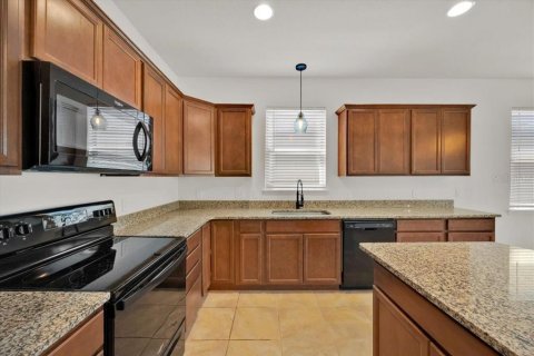 Casa en alquiler en Polk City, Florida, 3 dormitorios, 199.18 m2 № 2109089 - foto 8