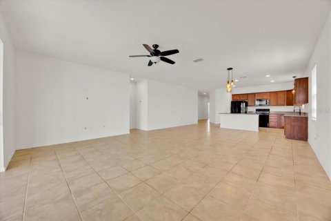 Casa en alquiler en Polk City, Florida, 3 dormitorios, 199.18 m2 № 2109089 - foto 11