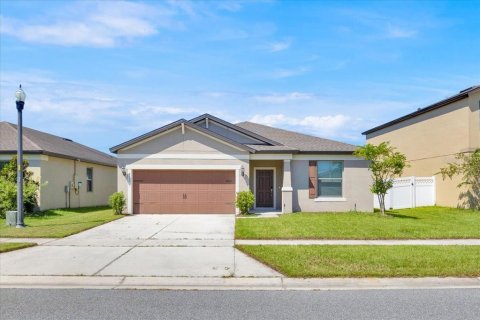 Casa en Polk City, Florida 3 dormitorios, 199.18 m2 № 2109089