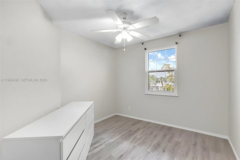 Townhouse in Coral Springs, Florida 3 bedrooms, 108.7 sq.m. № 2058257 - photo 17