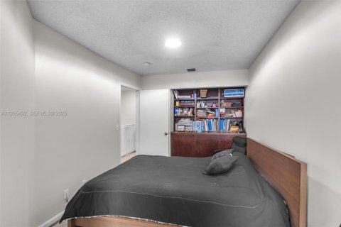 Townhouse in Coral Springs, Florida 3 bedrooms, 108.7 sq.m. № 2058257 - photo 19