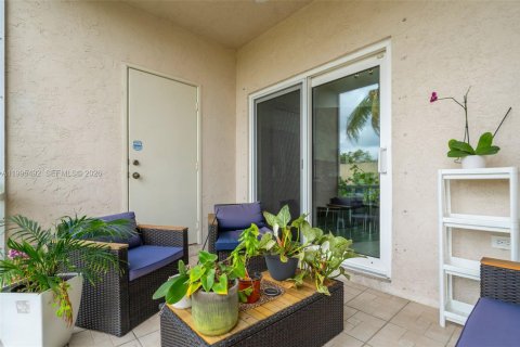 Townhouse in Coral Springs, Florida 3 bedrooms, 108.7 sq.m. № 2058257 - photo 26