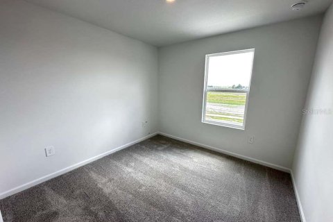 Villa ou maison à louer à Winter Haven, Floride: 4 chambres, 174.66 m2 № 2113131 - photo 4