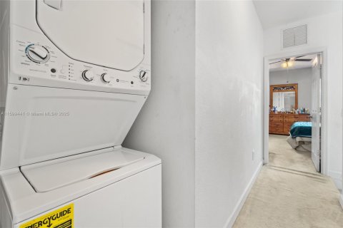 Townhouse in Homestead, Florida 2 bedrooms, 119.84 sq.m. № 1696458 - photo 18