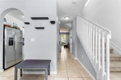 Townhouse in Homestead, Florida 2 bedrooms, 119.84 sq.m. № 1696458 - photo 5