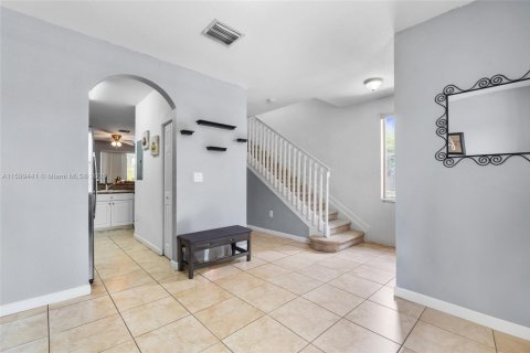 Townhouse in Homestead, Florida 2 bedrooms, 119.84 sq.m. № 1696458 - photo 4
