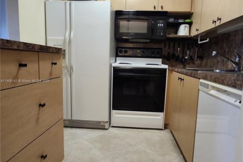 Купить кондоминиум в Дирфилд-Бич, Флорида 1 спальня, 66.43м2, № 1966101 - фото 9