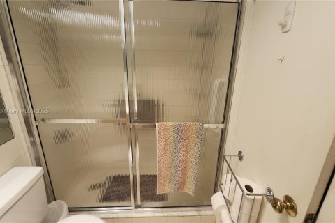 Купить кондоминиум в Дирфилд-Бич, Флорида 1 спальня, 66.43м2, № 1966101 - фото 18