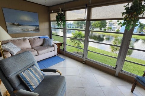 Купить кондоминиум в Дирфилд-Бич, Флорида 1 спальня, 66.43м2, № 1966101 - фото 15