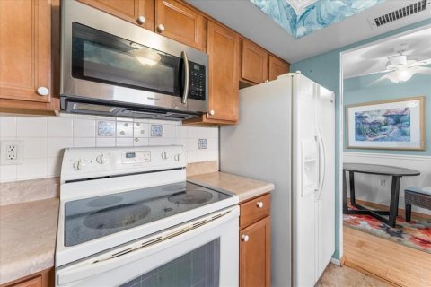 Condo in Clearwater, Florida, 1 bedroom  № 1750859 - photo 14