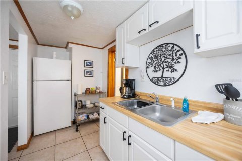 Immobilier commercial à vendre à Bradenton, Floride: 3 chambres, 197.23 m2 № 1919655 - photo 15