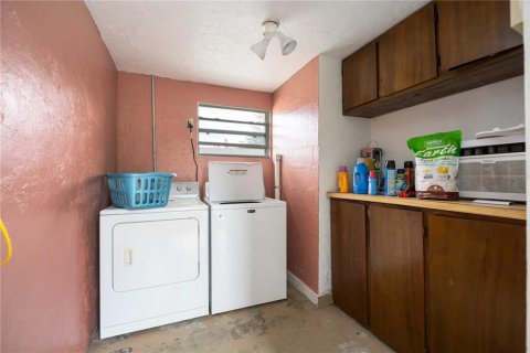 Immobilier commercial à vendre à Bradenton, Floride: 3 chambres, 197.23 m2 № 1919655 - photo 29