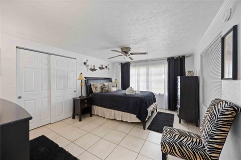 Immobilier commercial à vendre à Bradenton, Floride: 3 chambres, 197.23 m2 № 1919655 - photo 16