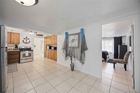 Immobilier commercial à vendre à Bradenton, Floride: 3 chambres, 197.23 m2 № 1919655 - photo 10