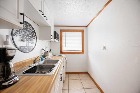 Immobilier commercial à vendre à Bradenton, Floride: 3 chambres, 197.23 m2 № 1919655 - photo 13