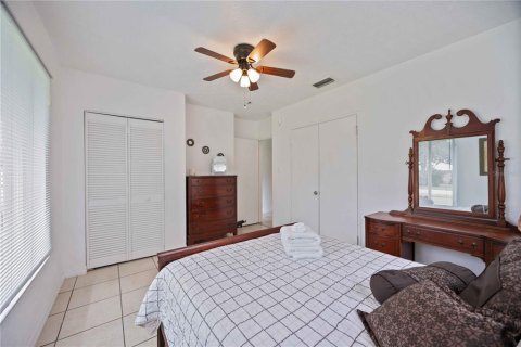 Immobilier commercial à vendre à Bradenton, Floride: 3 chambres, 197.23 m2 № 1919655 - photo 20