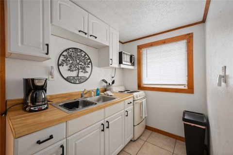 Immobilier commercial à vendre à Bradenton, Floride: 3 chambres, 197.23 m2 № 1919655 - photo 12