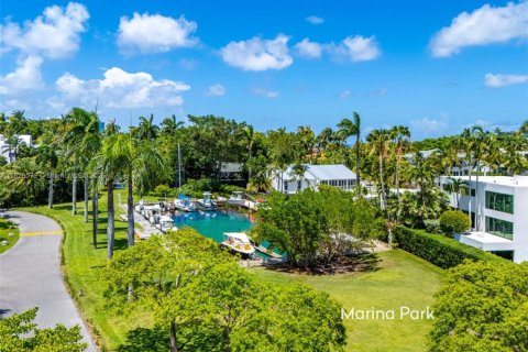 Terreno en venta en Miami, Florida № 1818394 - foto 29