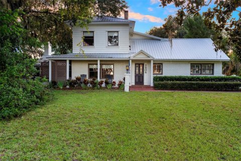 House in DeLand, Florida 4 bedrooms, 307.04 sq.m. № 1886876 - photo 2