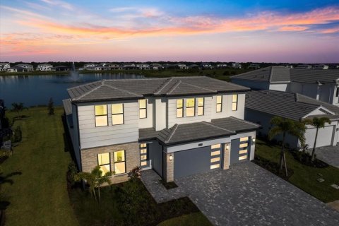Casa en alquiler en Sarasota, Florida, 4 dormitorios, 329.8 m2 № 1905299 - foto 1
