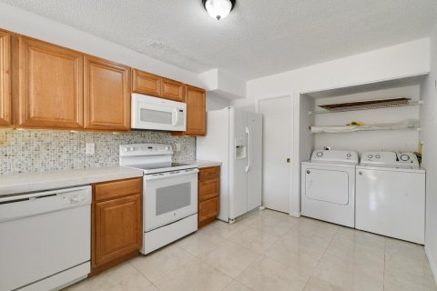 Touwnhouse à louer à Jupiter, Floride: 2 chambres, 94.95 m2 № 2169470 - photo 12