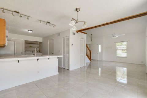 Touwnhouse à louer à Jupiter, Floride: 2 chambres, 94.95 m2 № 2169470 - photo 10