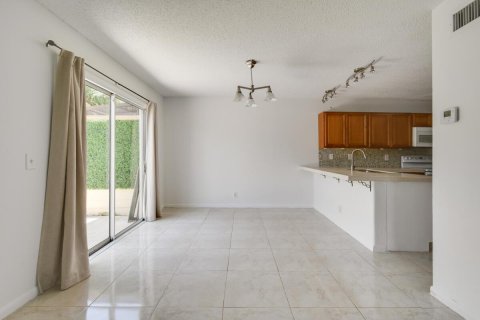 Touwnhouse à louer à Jupiter, Floride: 2 chambres, 94.95 m2 № 2169470 - photo 9
