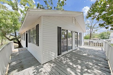 House in Tampa, Florida 2 bedrooms, 84.73 sq.m. № 1678116 - photo 12