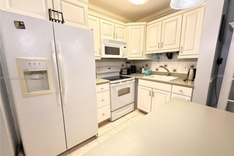 Appartement à louer à Hollywood, Floride: 2 chambres, 74.32 m2 № 2057056 - photo 8