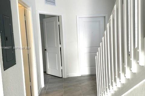 Touwnhouse à louer à Homestead, Floride: 3 chambres, 123.37 m2 № 2028170 - photo 5