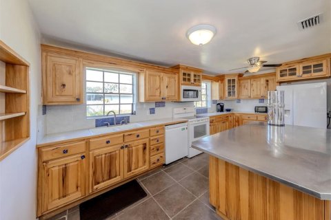 House in Bradenton, Florida 3 bedrooms, 172.61 sq.m. № 1812431 - photo 14
