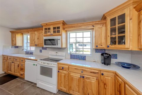 House in Bradenton, Florida 3 bedrooms, 172.61 sq.m. № 1812431 - photo 11