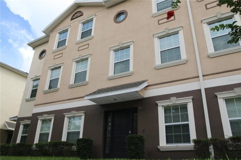 Townhouse in Tampa, Florida 4 bedrooms, 224.45 sq.m. № 2376779 - photo 2